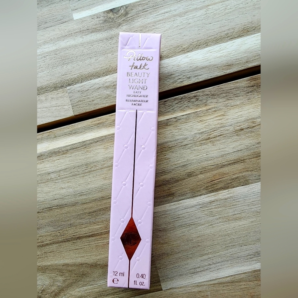 Brand New Charlotte Tilbury Pillow Talk Beauty Light Wand Highlighter